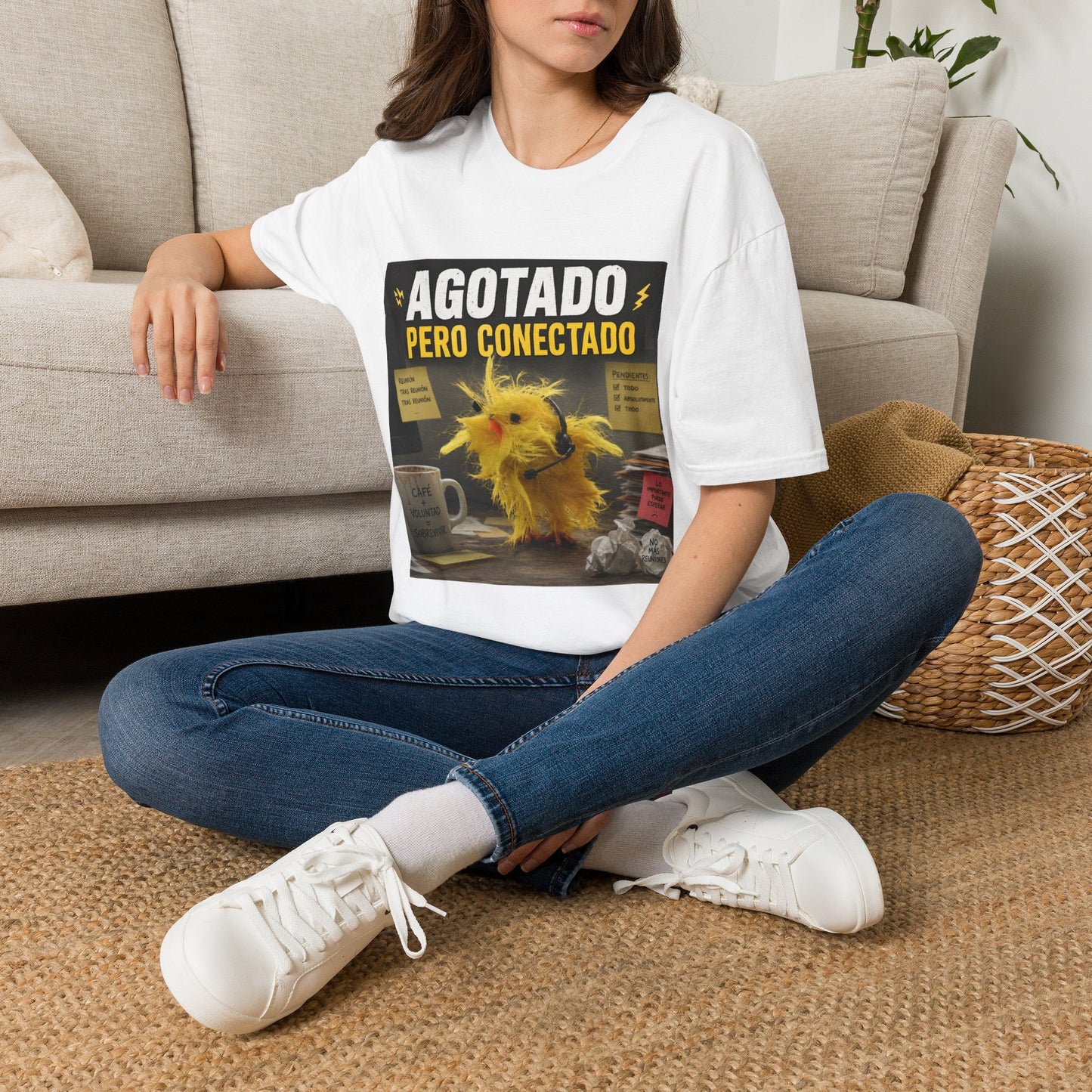 Camiseta Manga corta: Agotado pero conectado